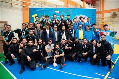 تصاویر اهدای مدال اولین جشنواره بازی‌های بومی محلی دانشجویان بین‌المللی ایران در بخش آقایان